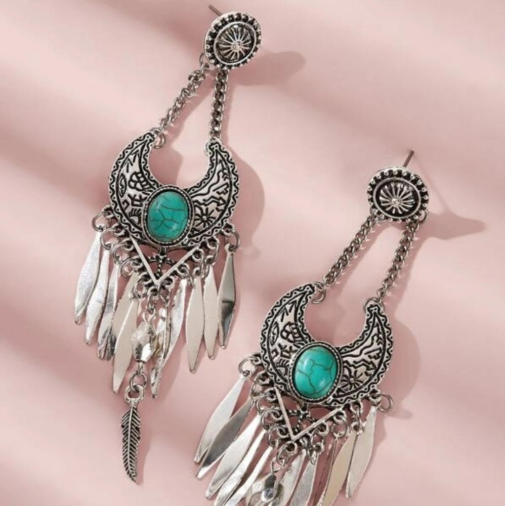 ⭐ Southwestern Style silver tone Dangle Earrings